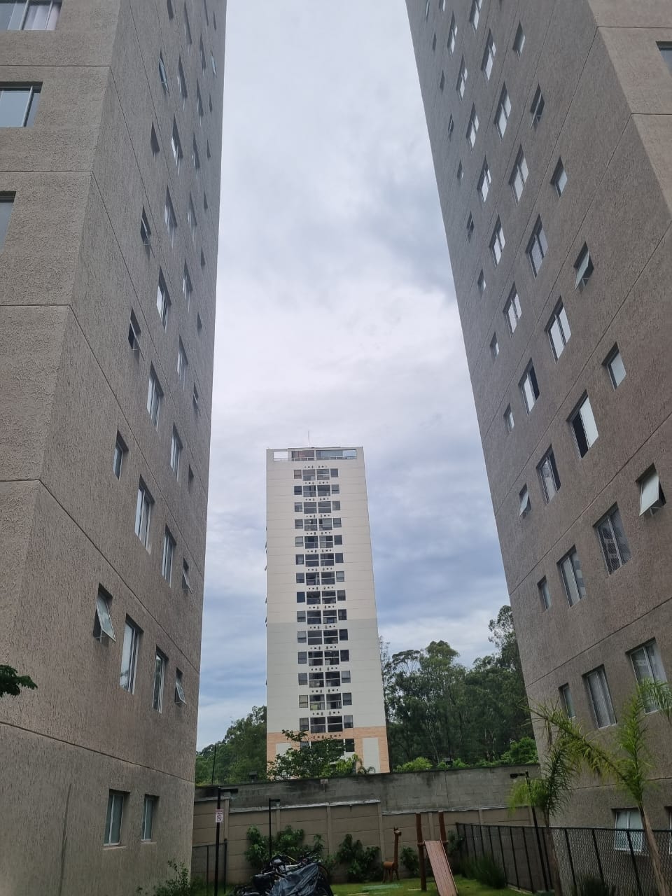VENDO LINDO APARTAMENTO DE 02 DORMITORIOS NA AVENIDA MIGUEL YUNES! (ZONA SUL-SP)