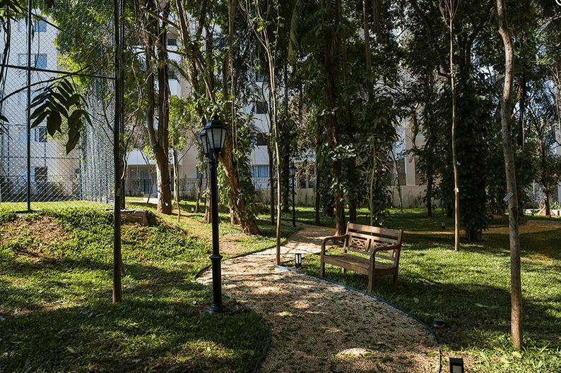 ALUGO LINDO APTO COM 02 DORMITÓRIOS NO CONDOMÍNIO VILLA REAL!