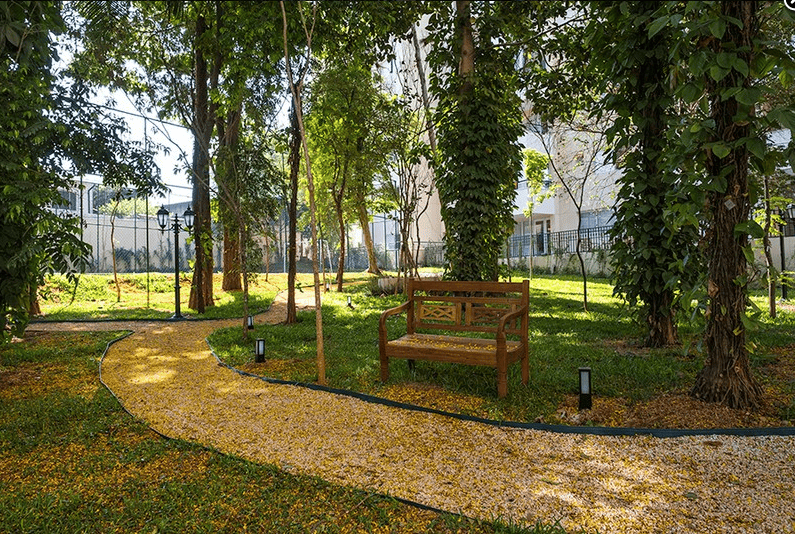 VENDO LINDO APTO DE 02 DORMITÓRIOS NO CONDOMÍNIO  VILLA REAL!