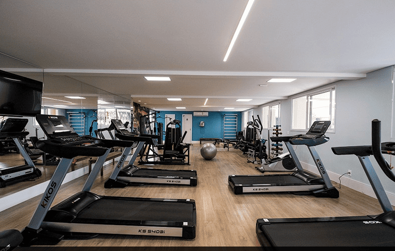 VENDO LINDO APTO DE 02 DORMITÓRIOS NO CONDOMÍNIO  VILLA REAL!