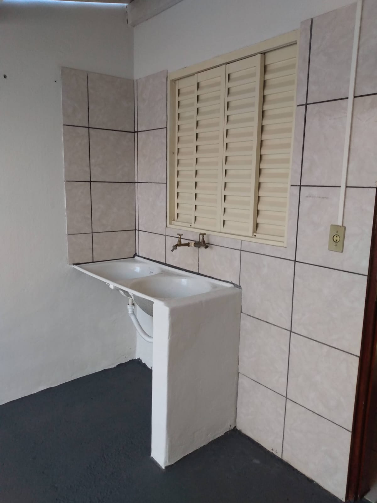 CASA PARA LOCAÇÃO