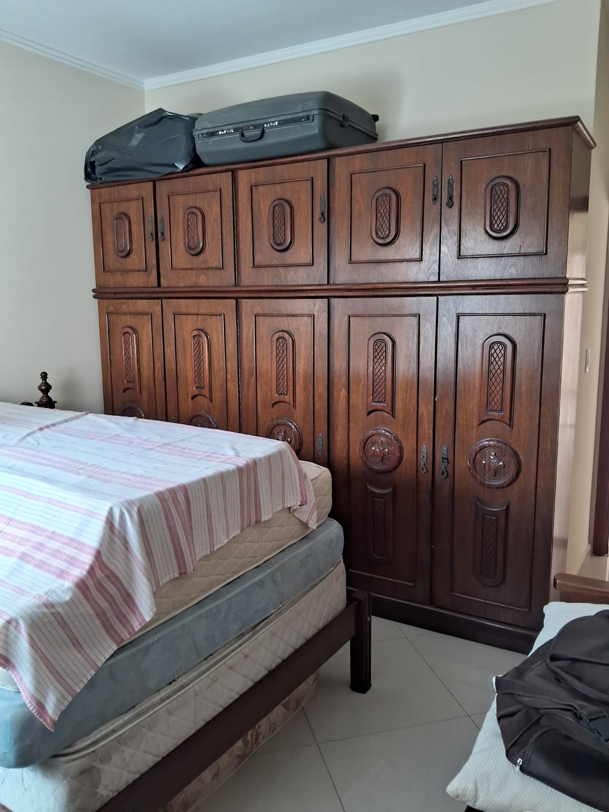 VENDE-SE CASA GUARATINGUETÁ