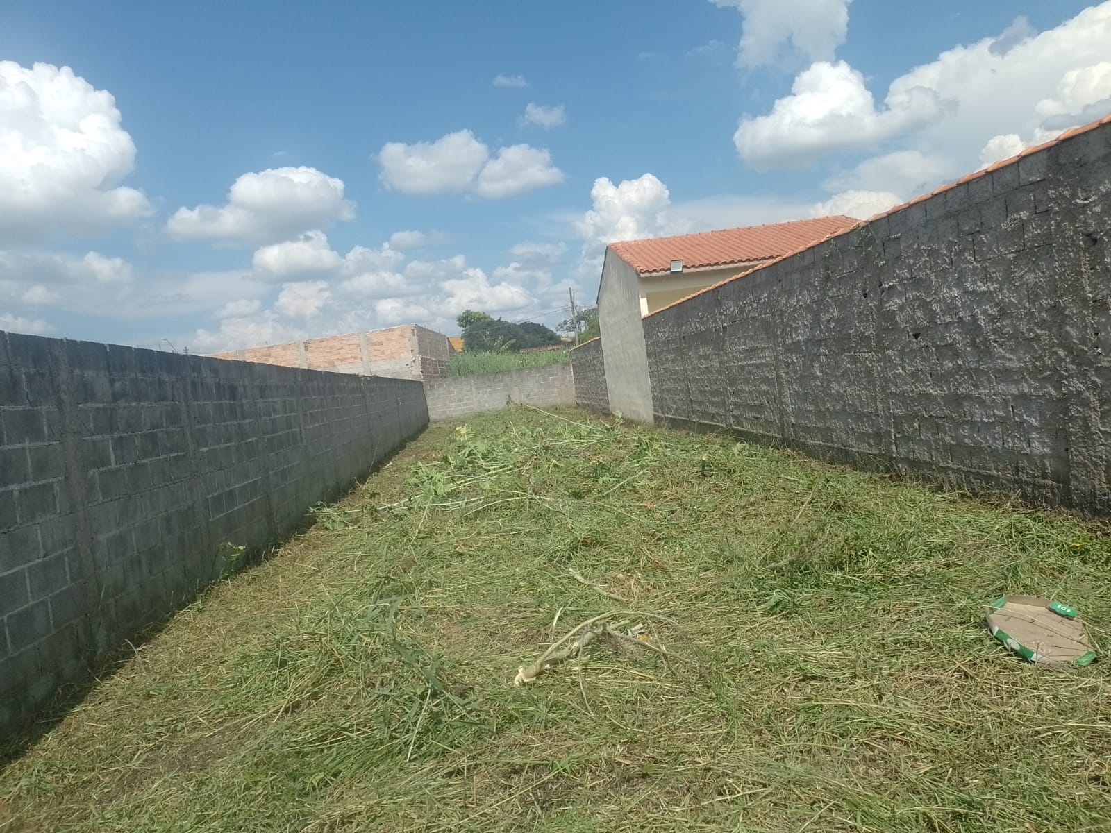 VENDE-SE TERRENO CABELINHA