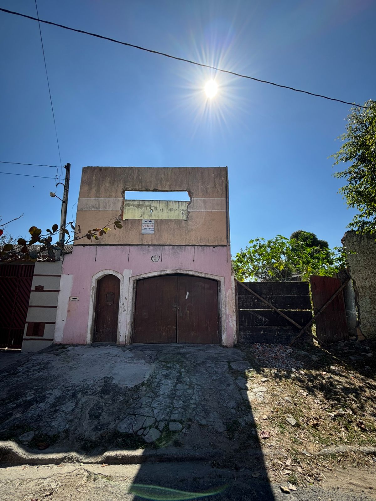 VENDE-SE TERRENO INDUSTRIAL