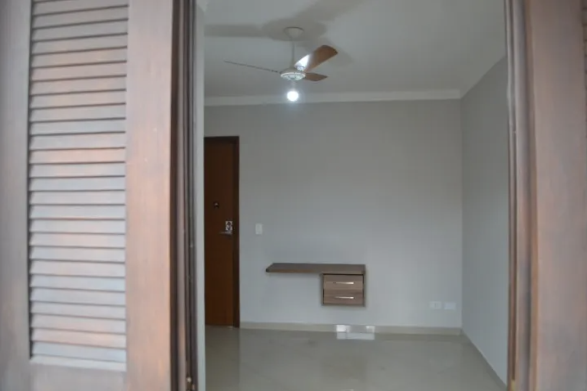 Casa com Piscina no Jardim Líbano: 3 Suítes e Lazer Completo