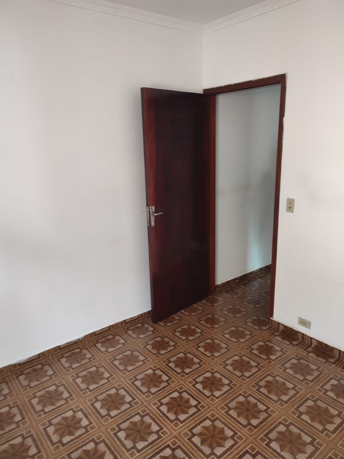 Sobrado Espaçoso em Pirituba: 3 Dorms, Edícula e o Quintal dos Seus Sonhos