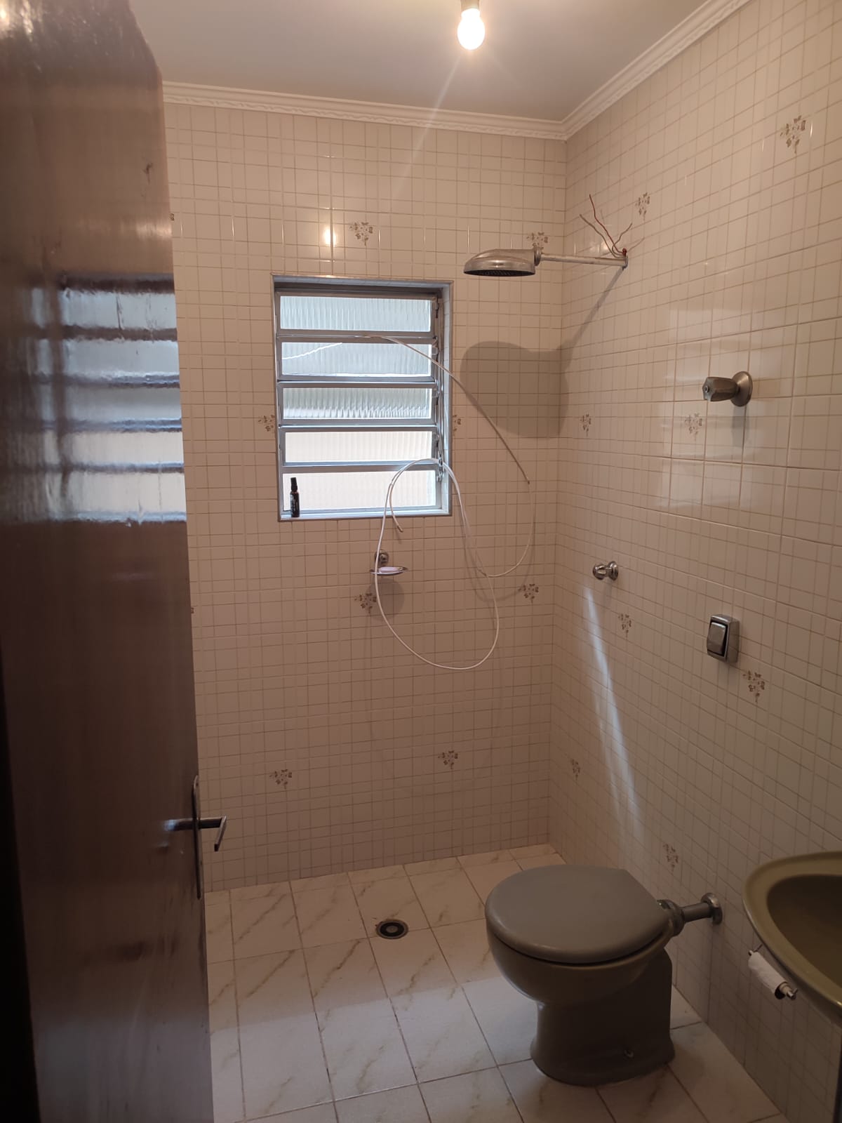 Sobrado Espaçoso em Pirituba: 3 Dorms, Edícula e o Quintal dos Seus Sonhos