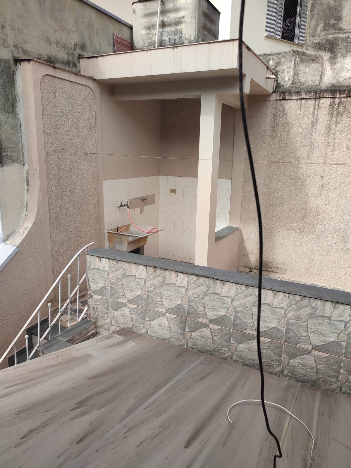 Sobrado Espaçoso em Pirituba: 3 Dorms, Edícula e o Quintal dos Seus Sonhos