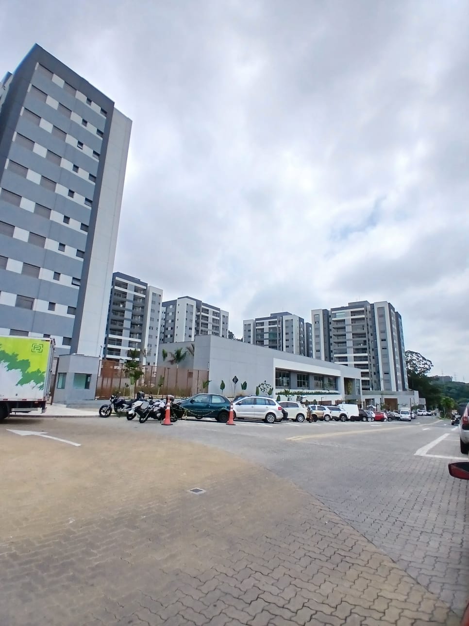 O Espaço de uma Casa com a Segurança de um Resort: Garden Exclusivo de 154m² no Unique Green!