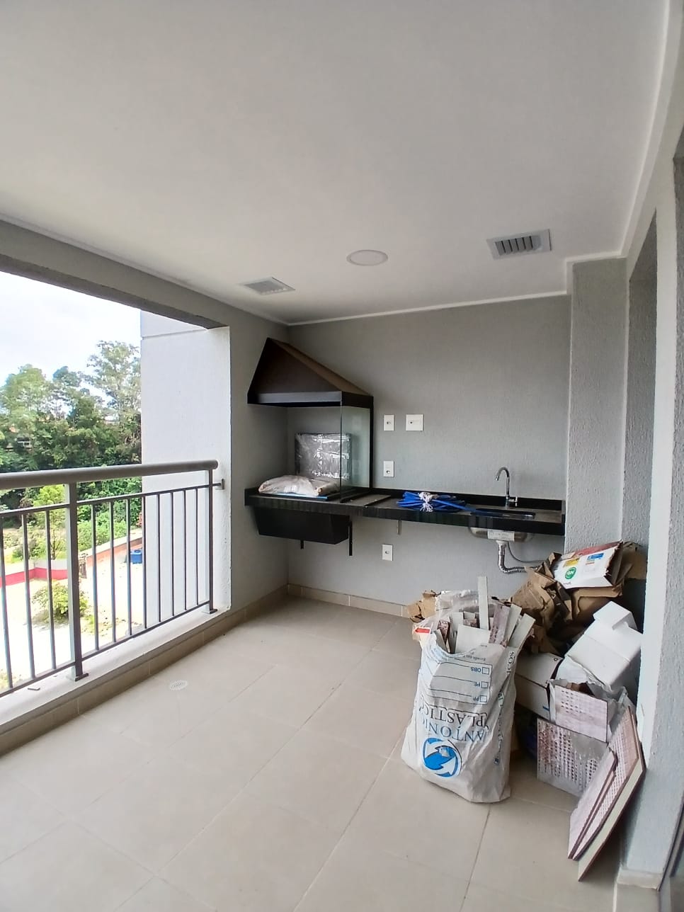 O Espaço de uma Casa com a Segurança de um Resort: 2 dormitórios com suíte no Unique Green!