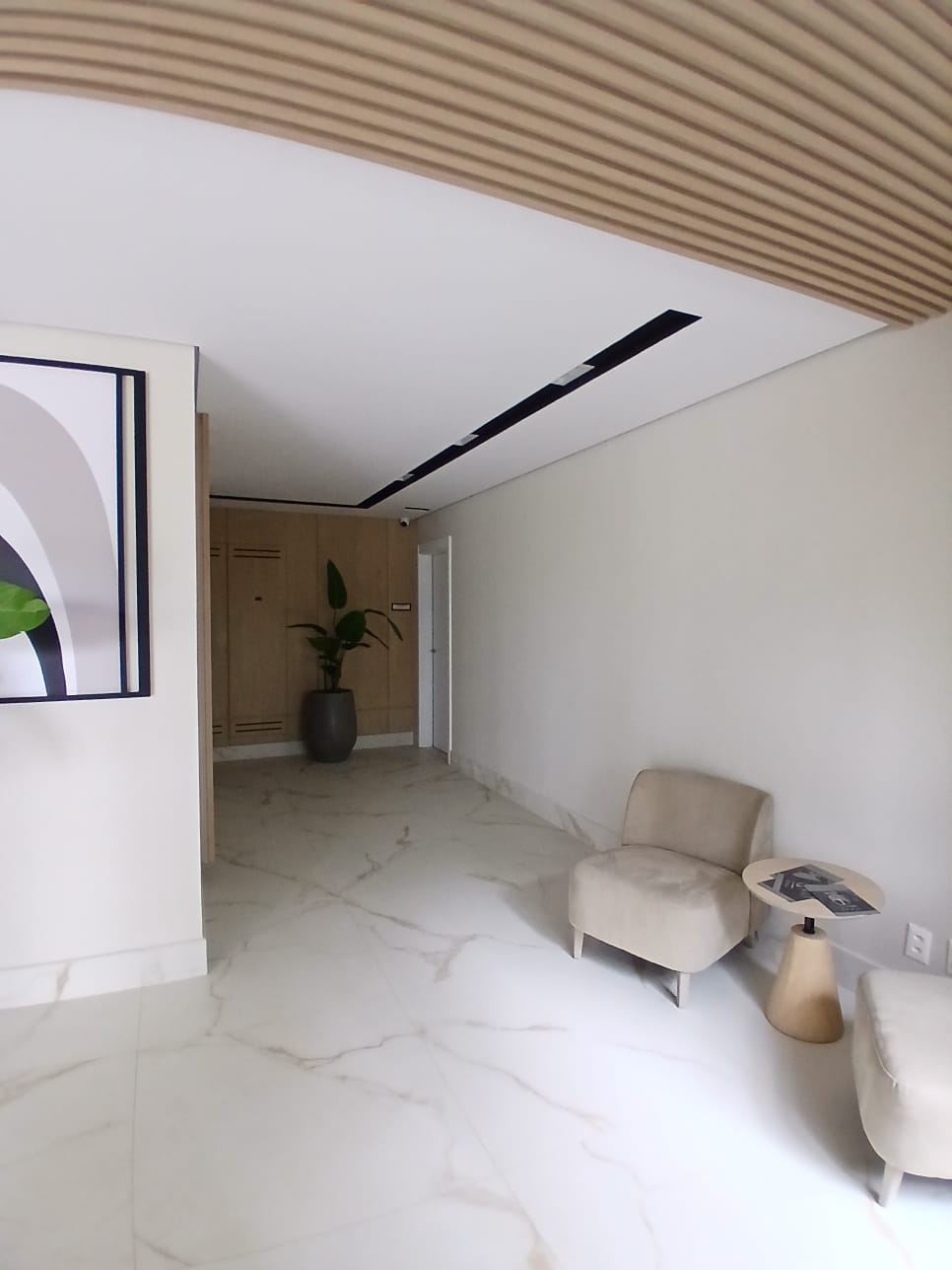 O Espaço de uma Casa com a Segurança de um Resort: 2 dormitórios com suíte no Unique Green!