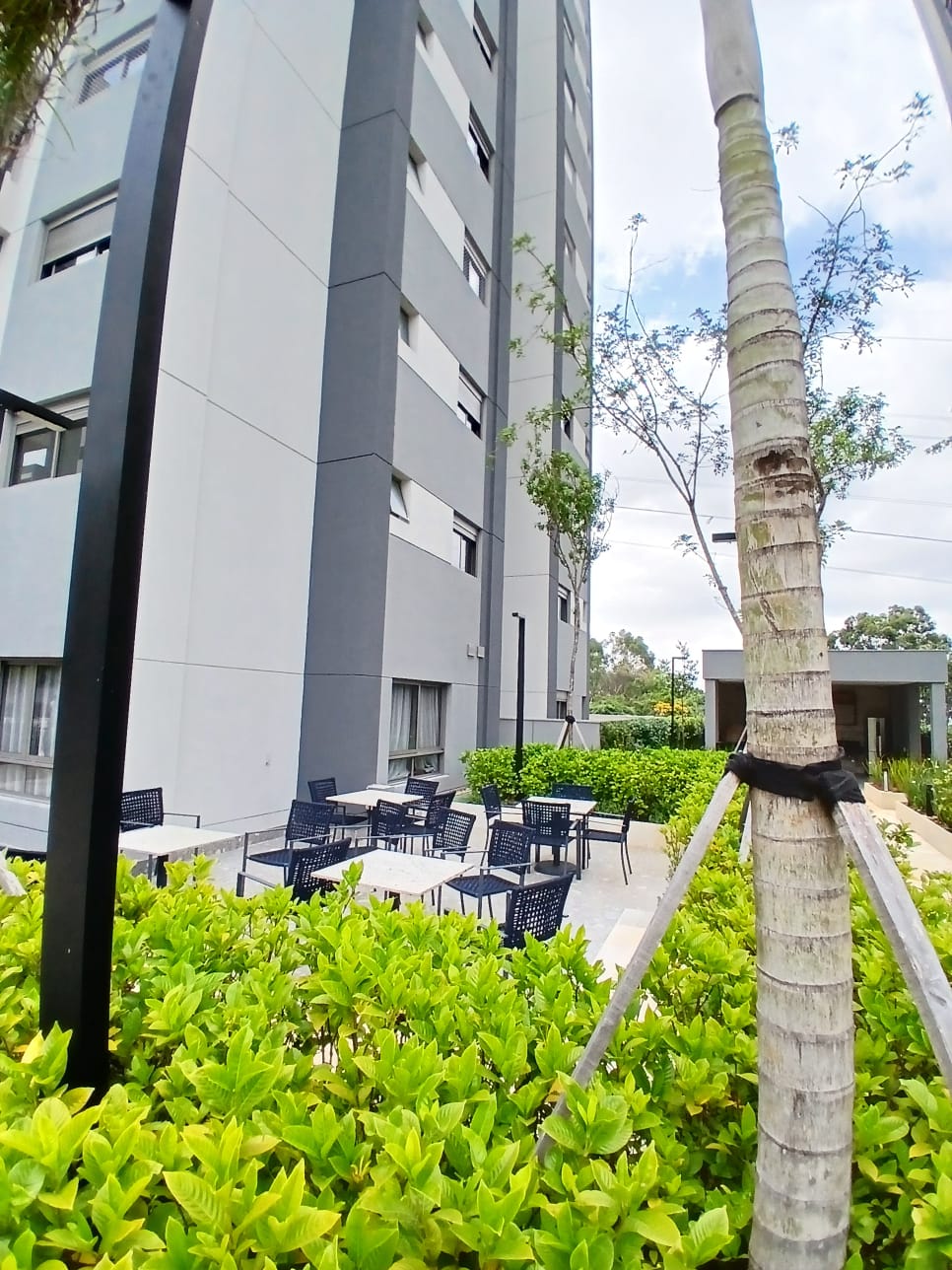 O Espaço de uma Casa com a Segurança de um Resort: 2 dormitórios com suíte no Unique Green!