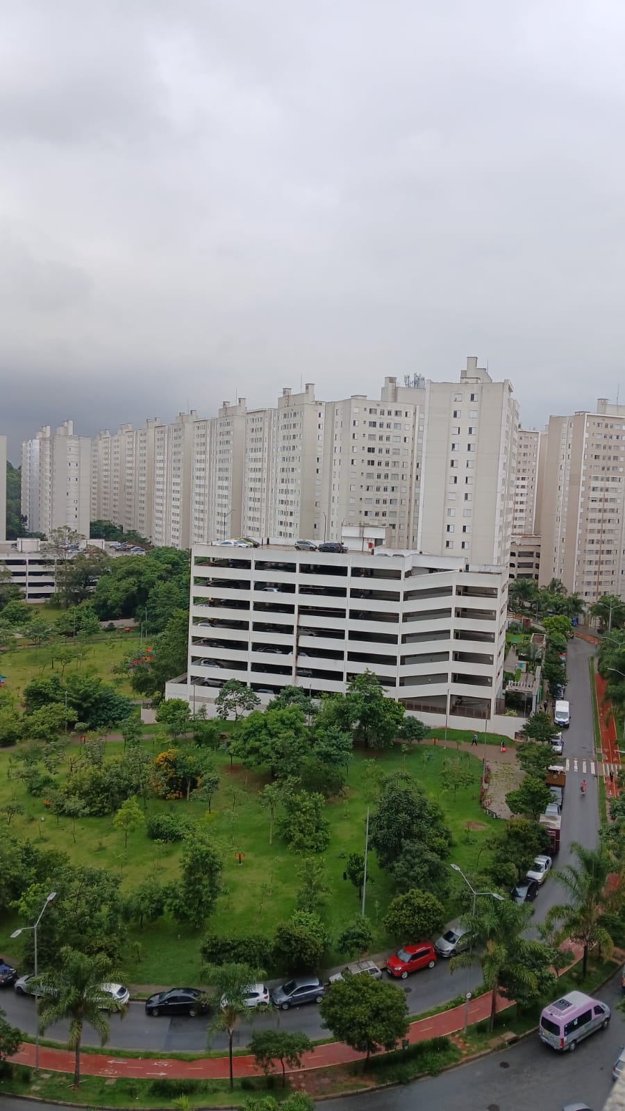 Com o foco na Regina Imóveis e na autoridade que você construiu como Corretor Executivo, aqui está o 'gabarito' refinado para as unidades do Gran Reserva Paulista.  ? Descrição de Venda (Copy para Portais e Redes Sociais) Título: Vista Privilegiada e Inteligência Urbana: Seu Novo Refúgio no Gran Reserva