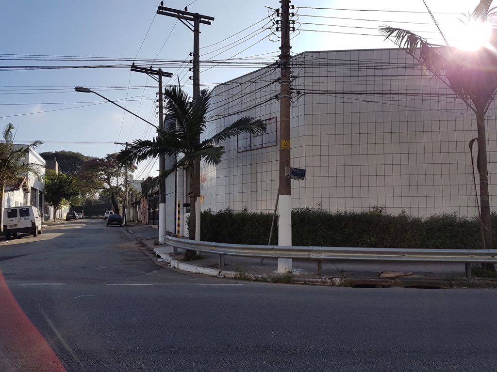 ? ESTRATÉGIA E LOGÍSTICA: GALPÃO COM ACESSO DUPLO NA VILA LEOPOLDINA