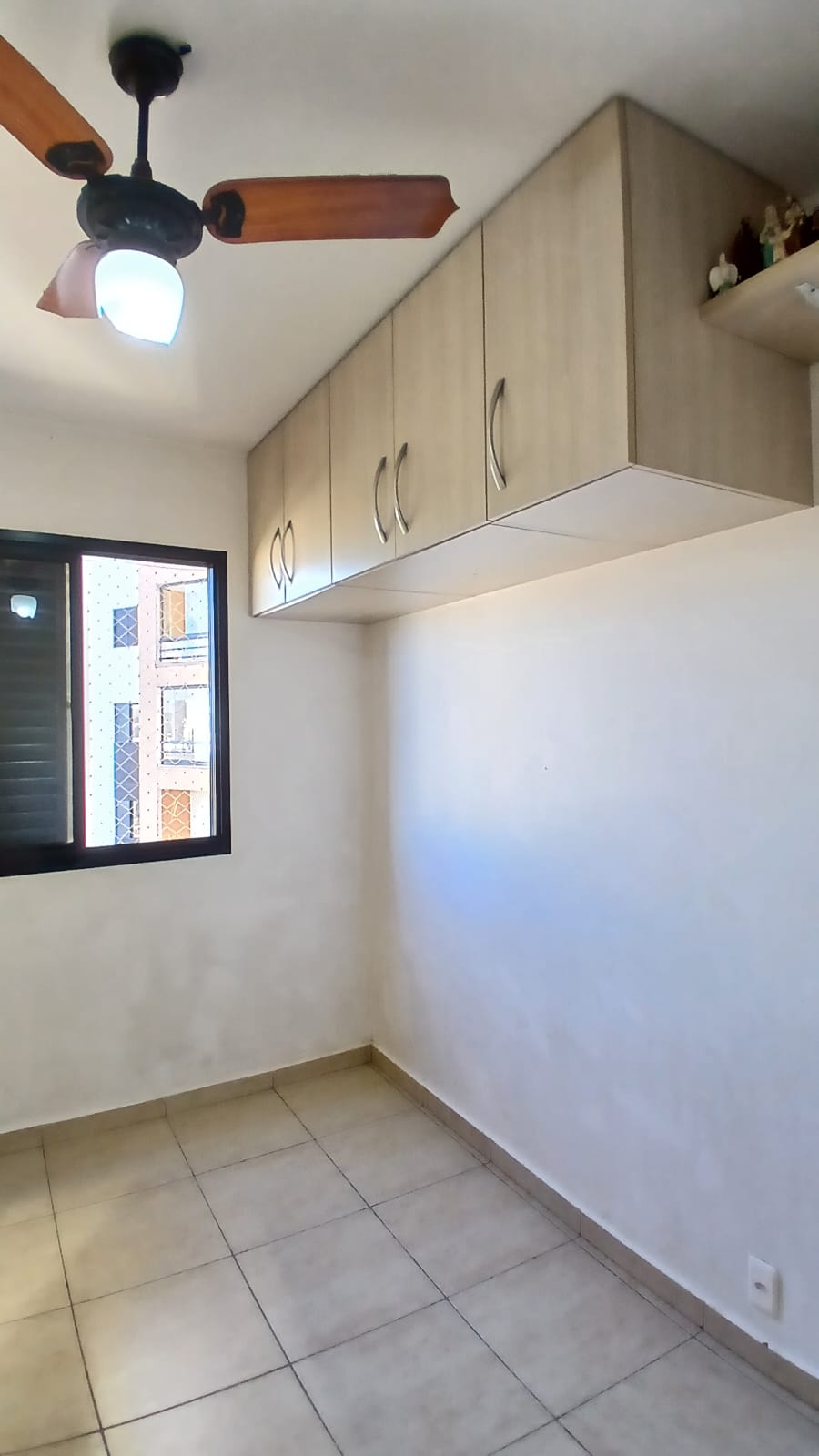 Apartamento no Condomínio Millenium 