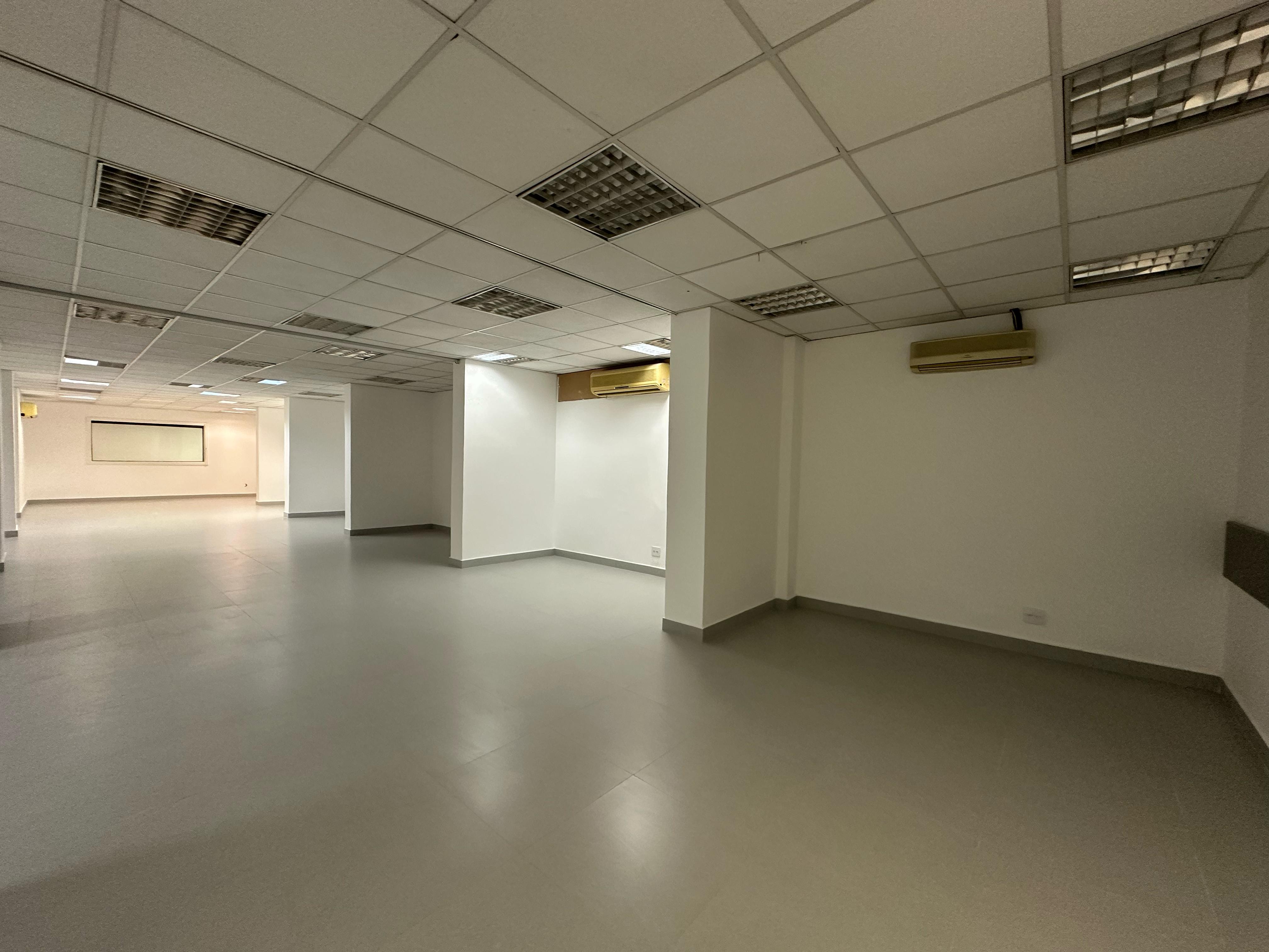 Prédio comercial Vila Vermelha
