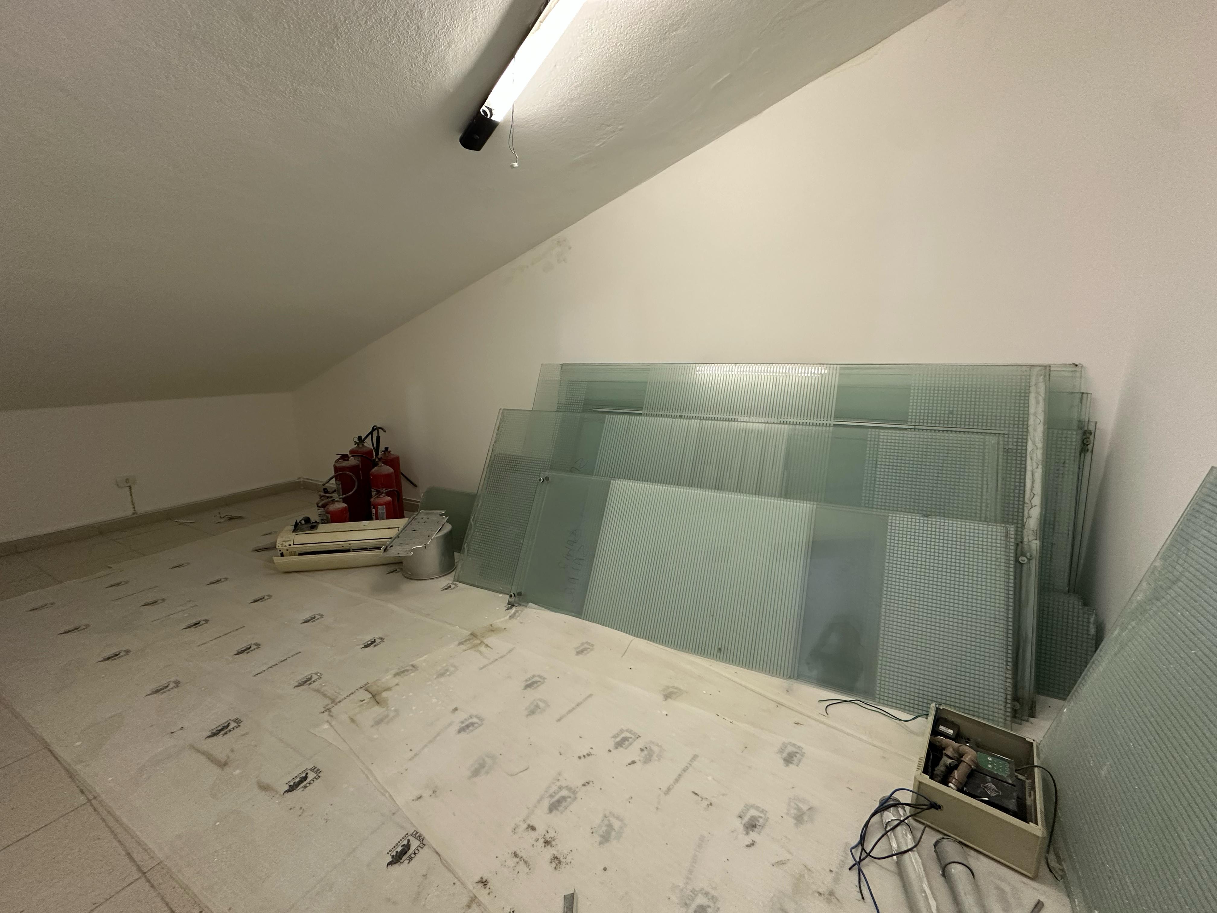 Prédio comercial Vila Vermelha