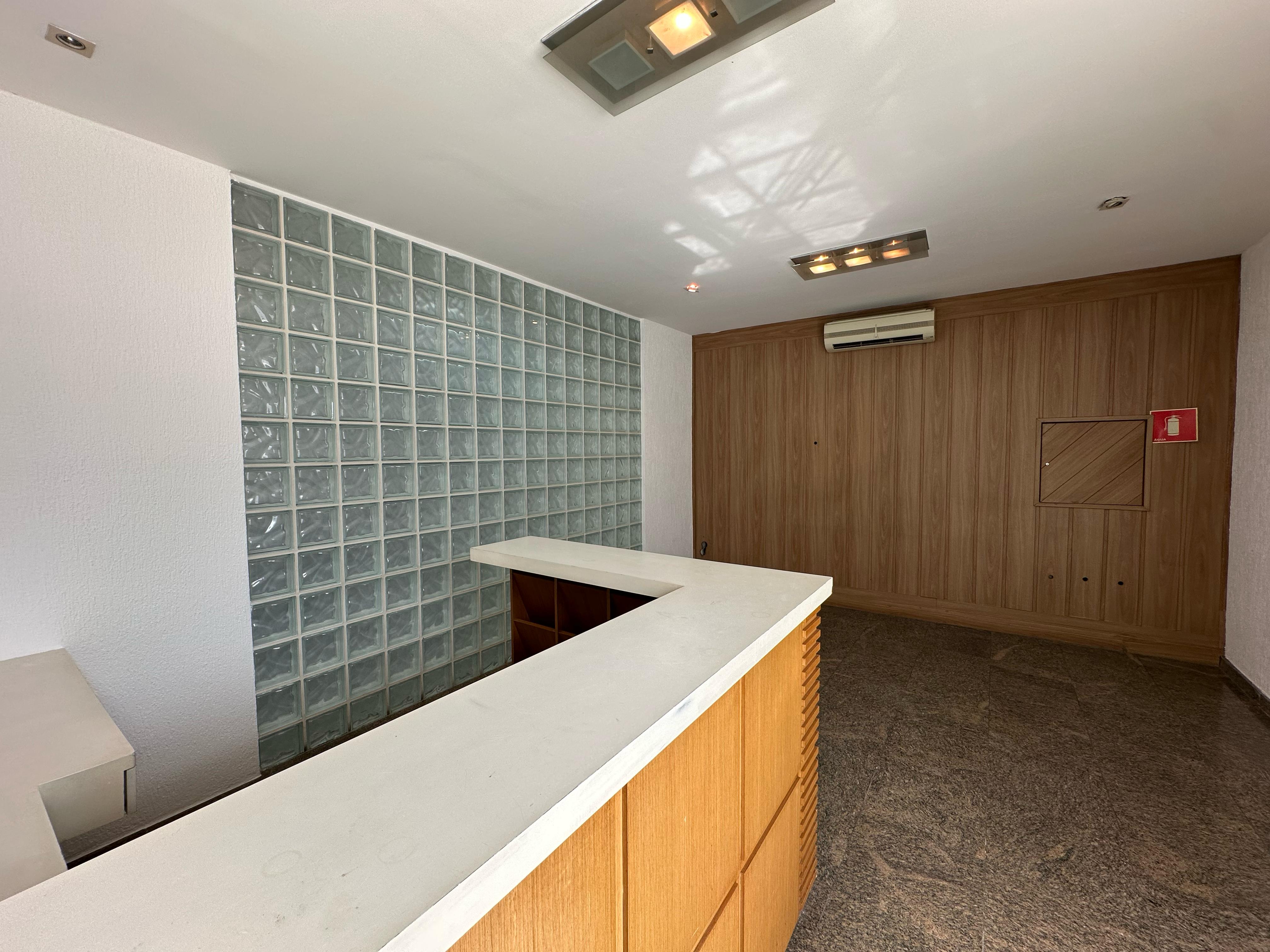 Prédio comercial Vila Vermelha