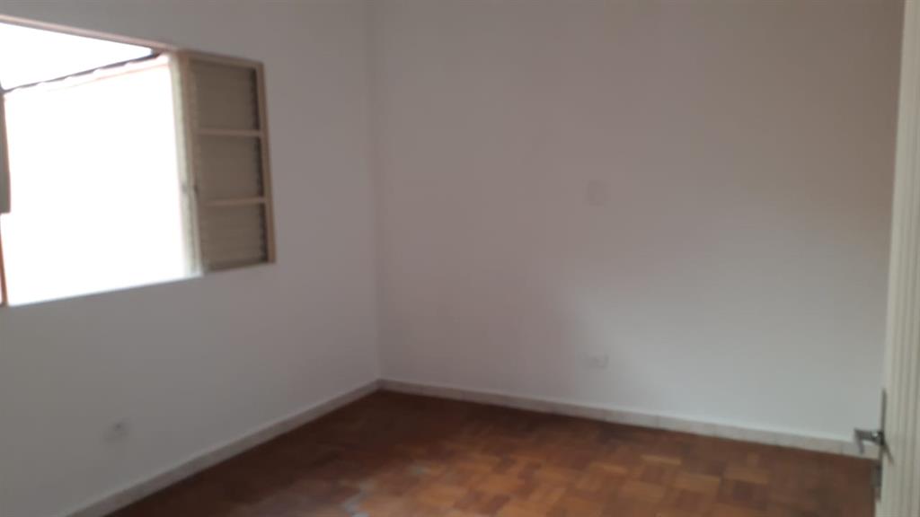 CASA 2 DORMITÓRIOS COM VAGA DE GARAGEM