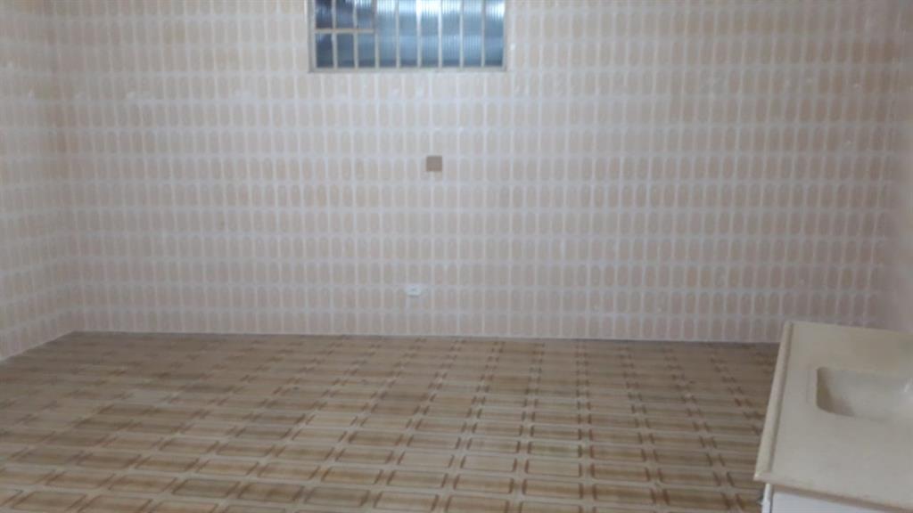 CASA 2 DORMITÓRIOS COM VAGA DE GARAGEM