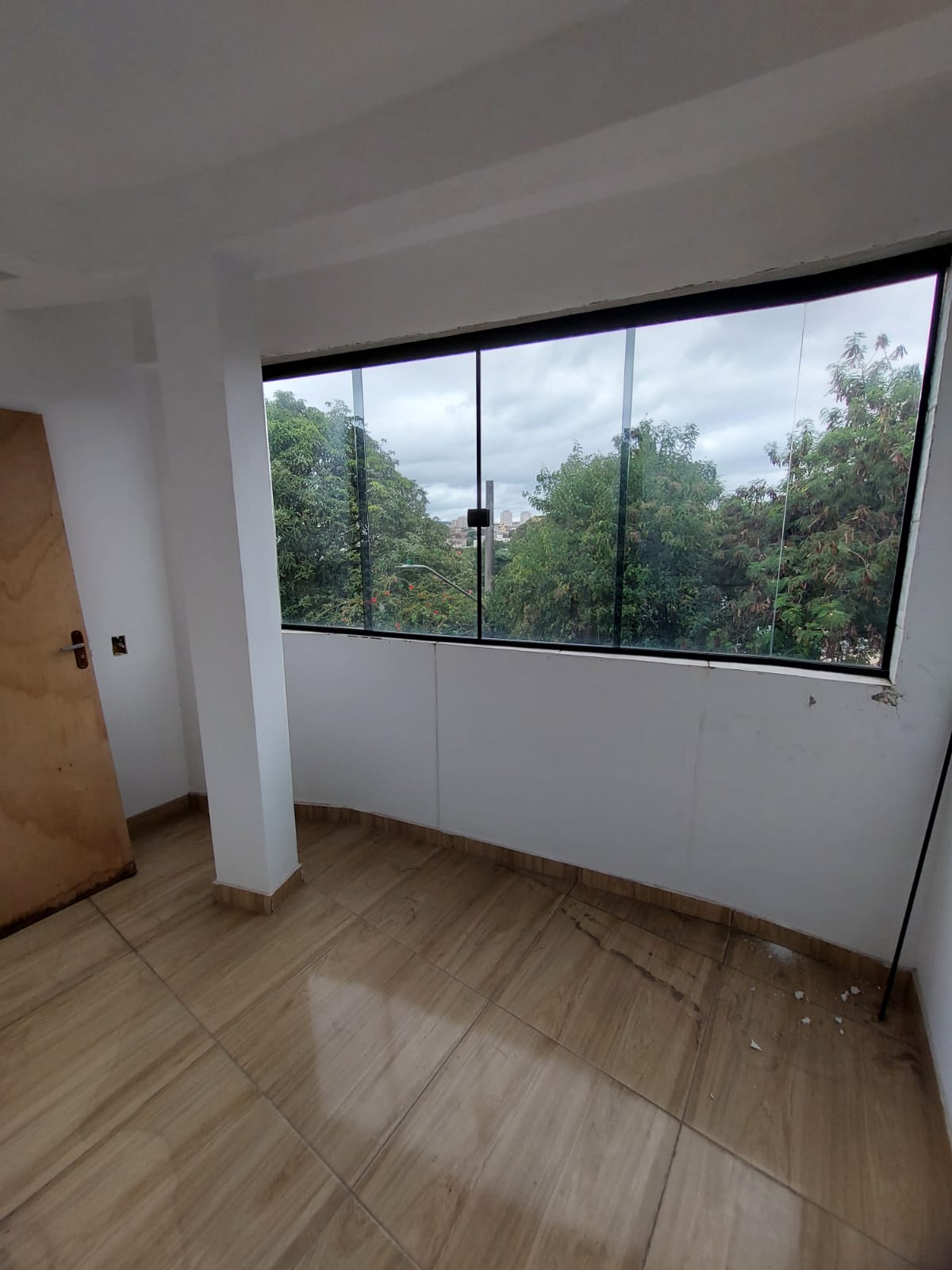 Sobrado de esquina Residencial / Comercial c/ Terraço - Próximo ao Monotrilho São Mateus e Jardim Colonial