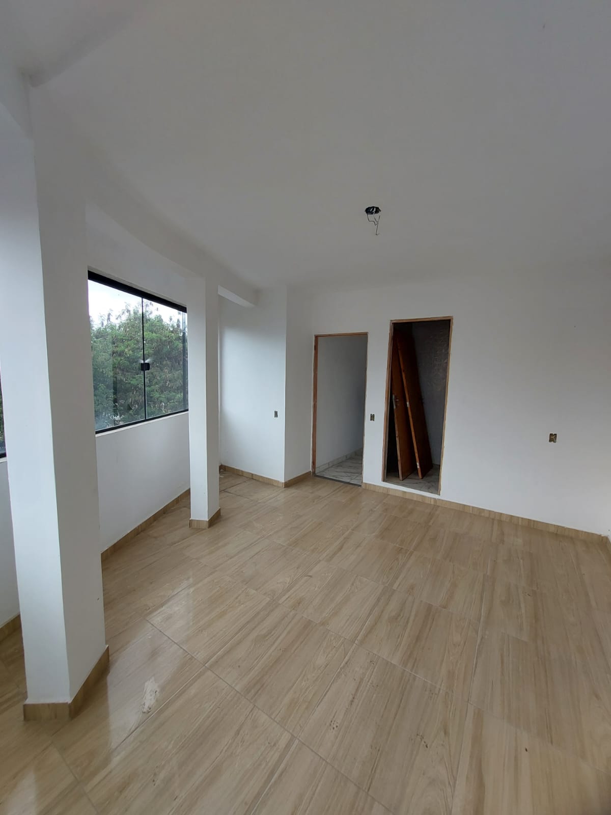 Sobrado de esquina Residencial / Comercial c/ Terraço - Próximo ao Monotrilho São Mateus e Jardim Colonial