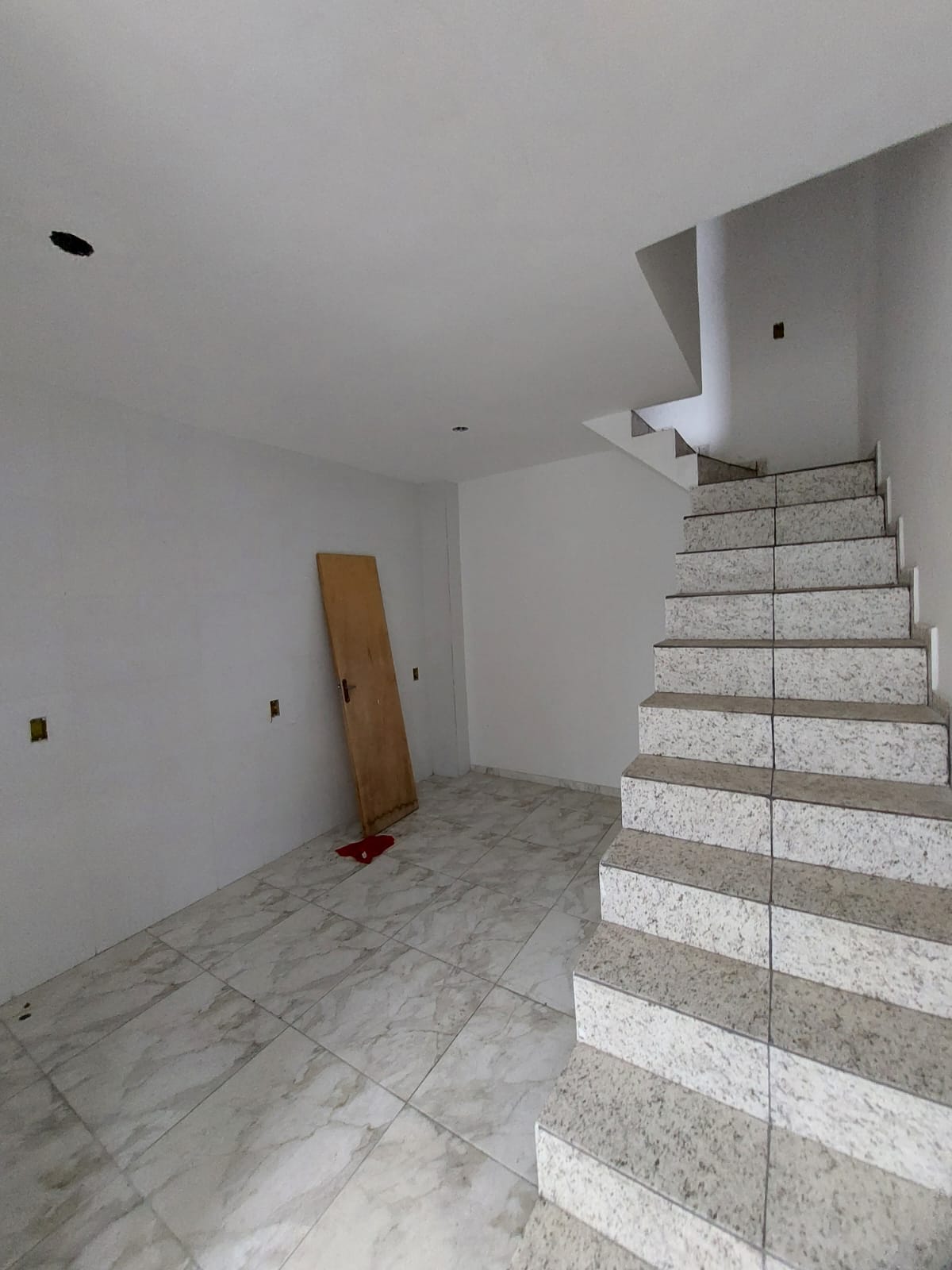 Sobrado Residencial / Comercial c/ Terraço - Próximo ao Monotrilho São Mateus e Jardim Colonial