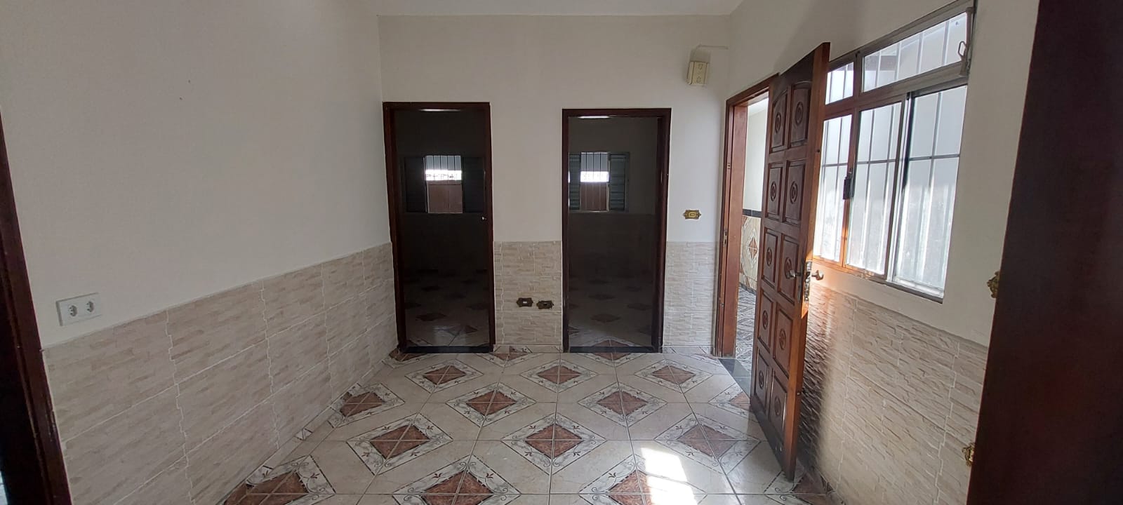 Imóvel com duas residências - Monotrilho São Mateus / Fazenda da Juta