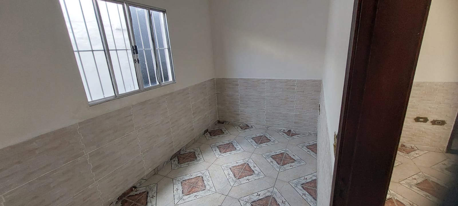 Imóvel com duas residências - Monotrilho São Mateus / Fazenda da Juta