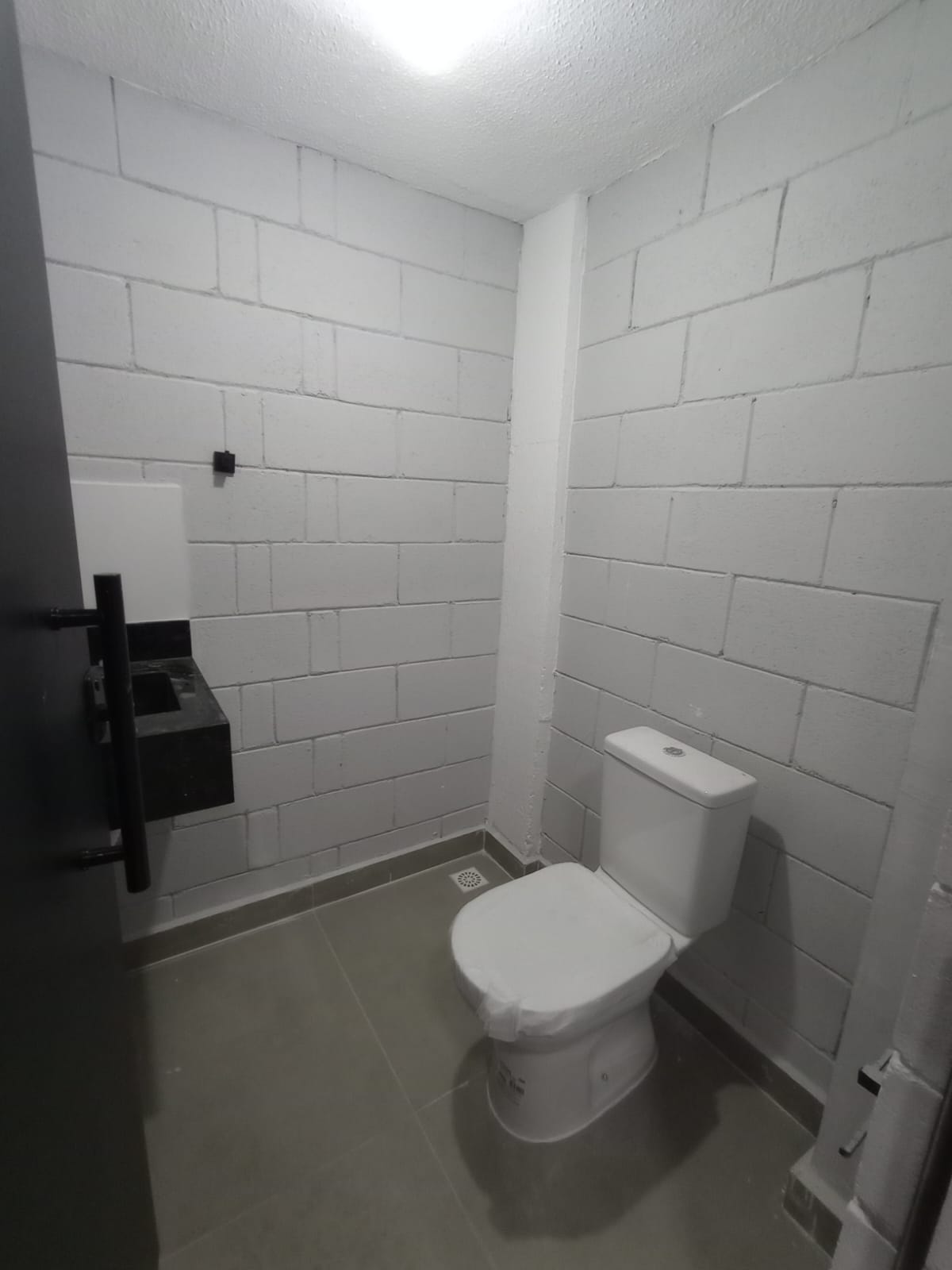 Sala Comercial para Locação no Jardim Santa Adélia - São Paulo/SP