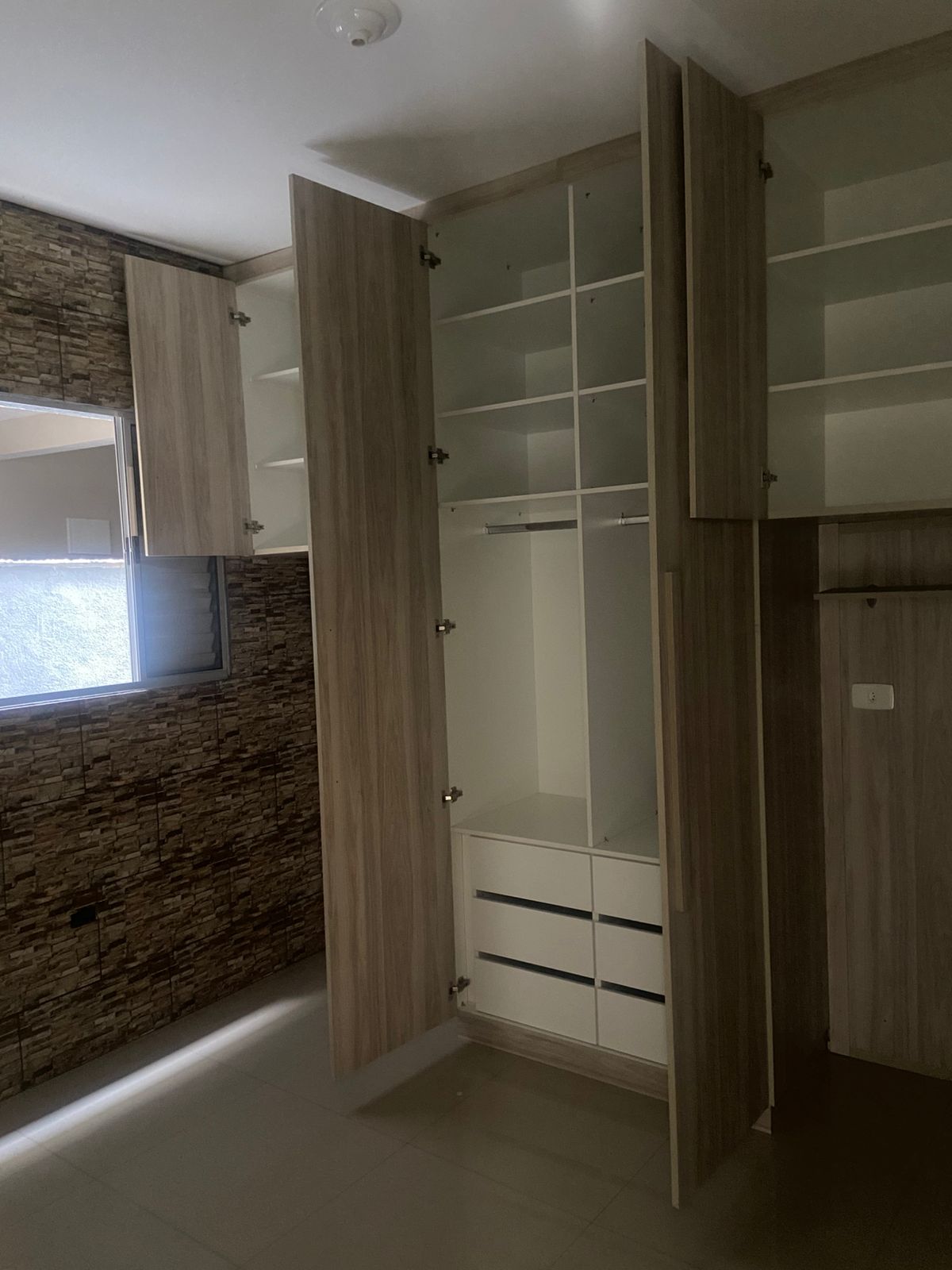 Sobrado Mobiliado com 3 Quartos e 2 Vagas no Jardim Santa Adélia - Monotrilho São Mateus