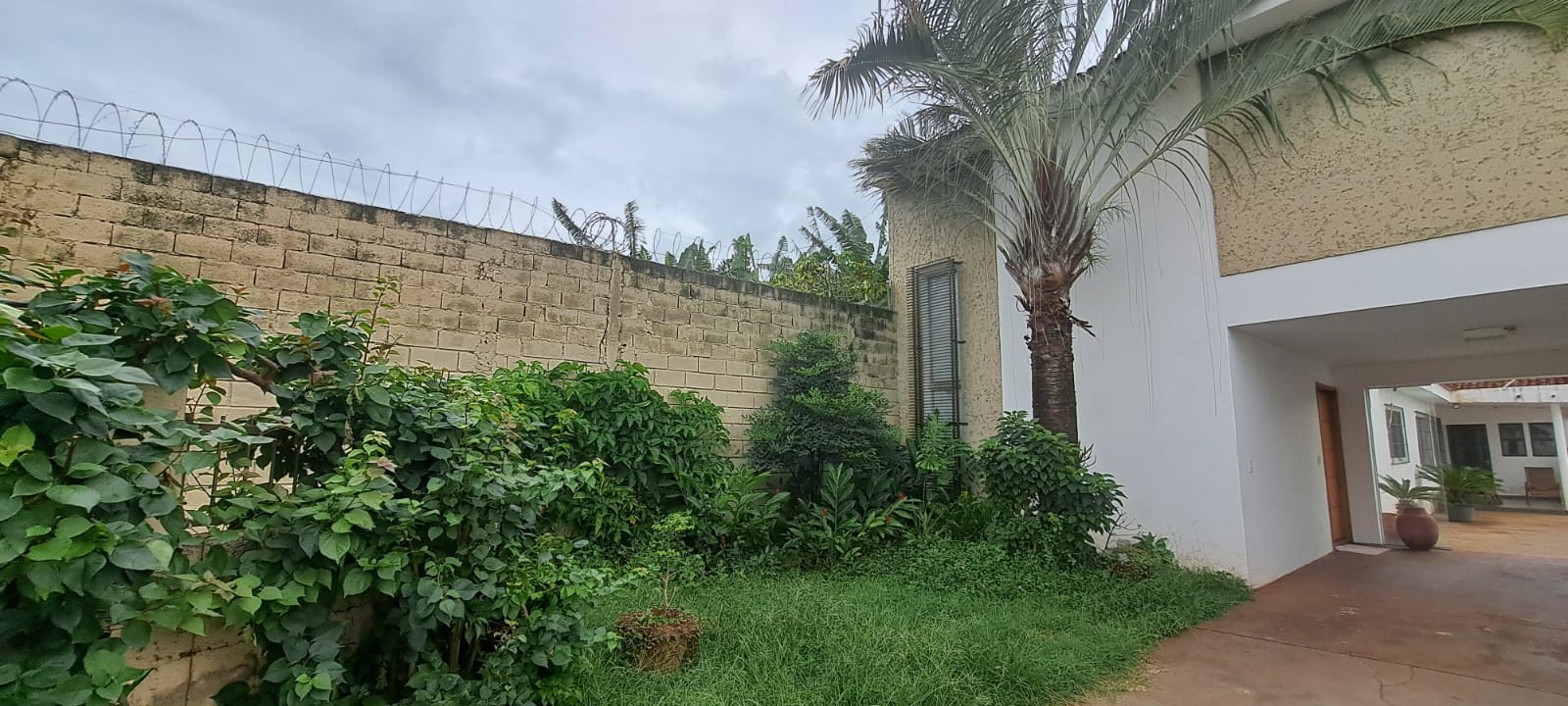 VENDE: CASA NO MONTE ALEGRE - RIBEIRÃO PRETO-SP