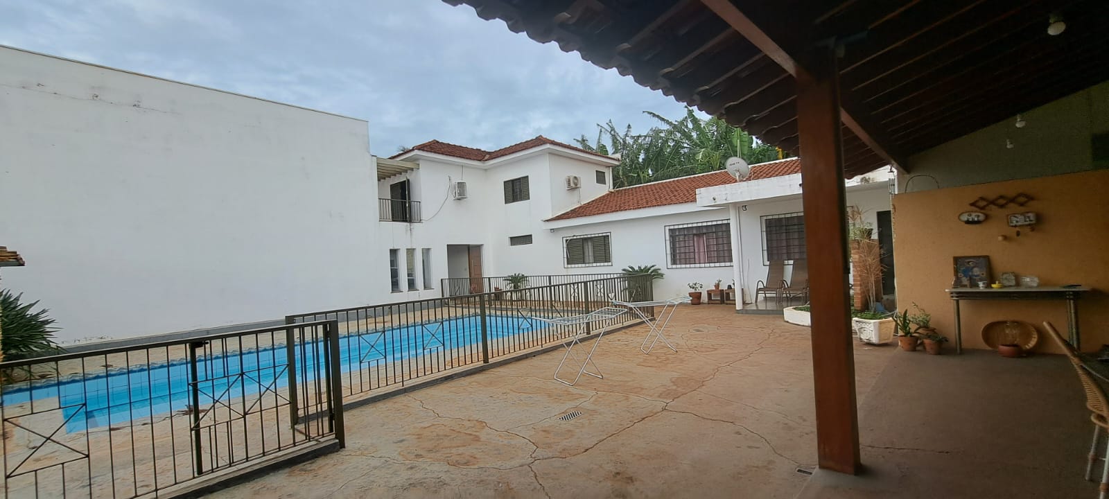 VENDE: CASA NO MONTE ALEGRE - RIBEIRÃO PRETO-SP