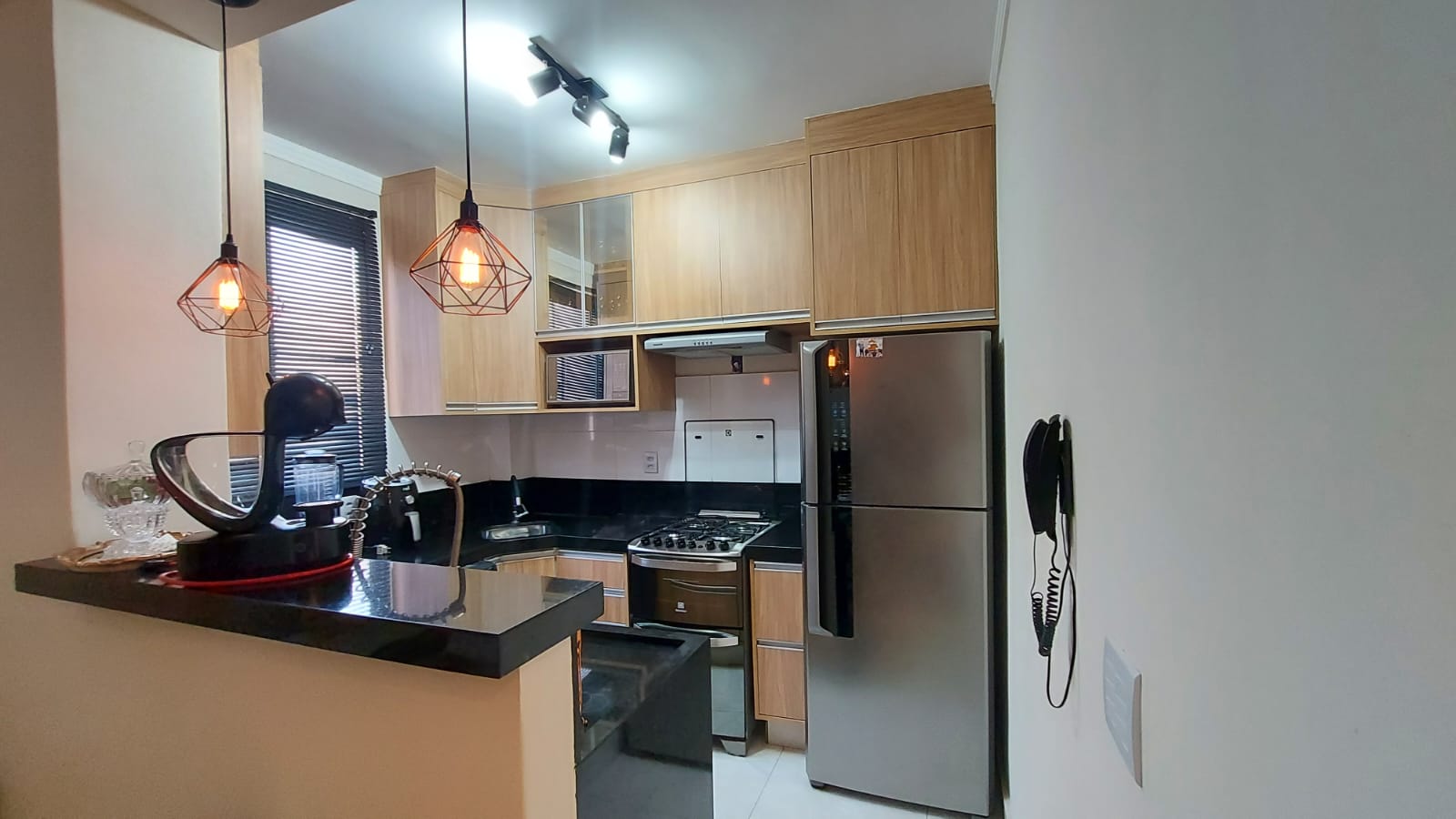 VENDE: APARTAMENTO - CONDOMÍNIO REINO DA INGLATERA - RIBEIRÃO PRETO-SP