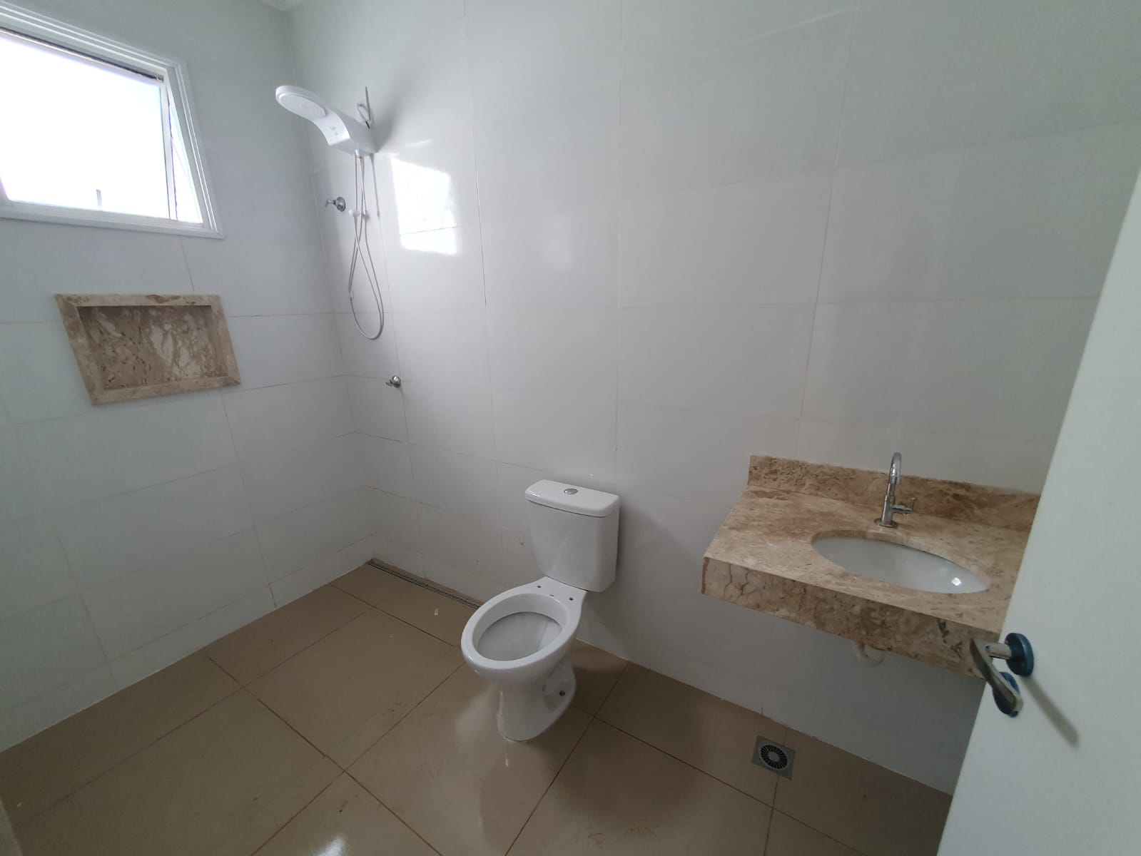 VENDIDO PELA SUELI HAUS IMÓVEIS - CASA 02 DORMITÓRIOS 01 SUÍTE - CONDOMÍNIO JADE - BRODOWSKI-SP