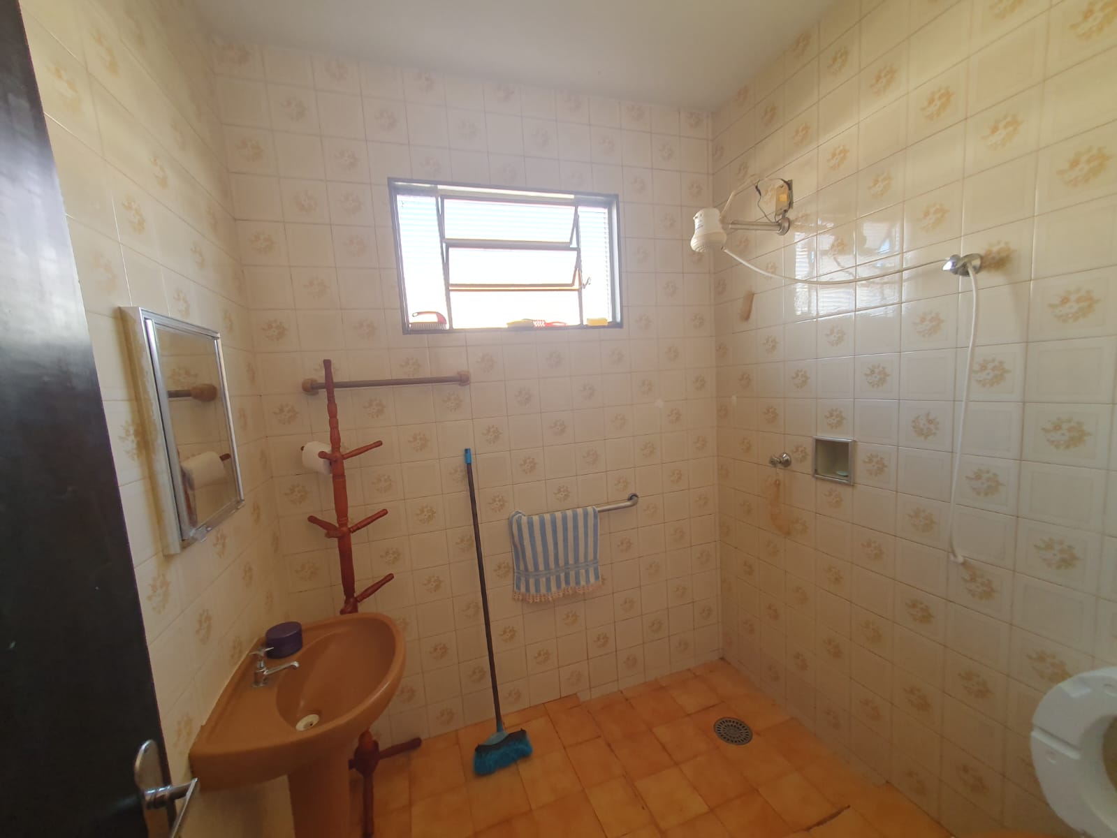 VENDE: CASA 03 DORMITÓRIOS - MOZART - BRODOWSKI-SP.