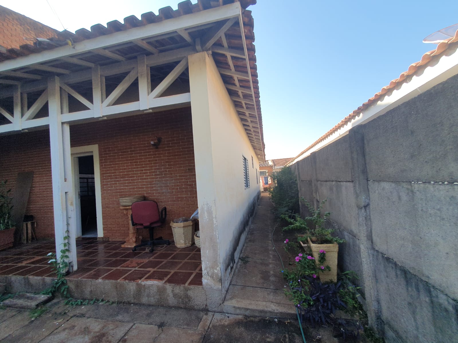 VENDE: CASA 03 DORMITÓRIOS - MOZART - BRODOWSKI-SP.
