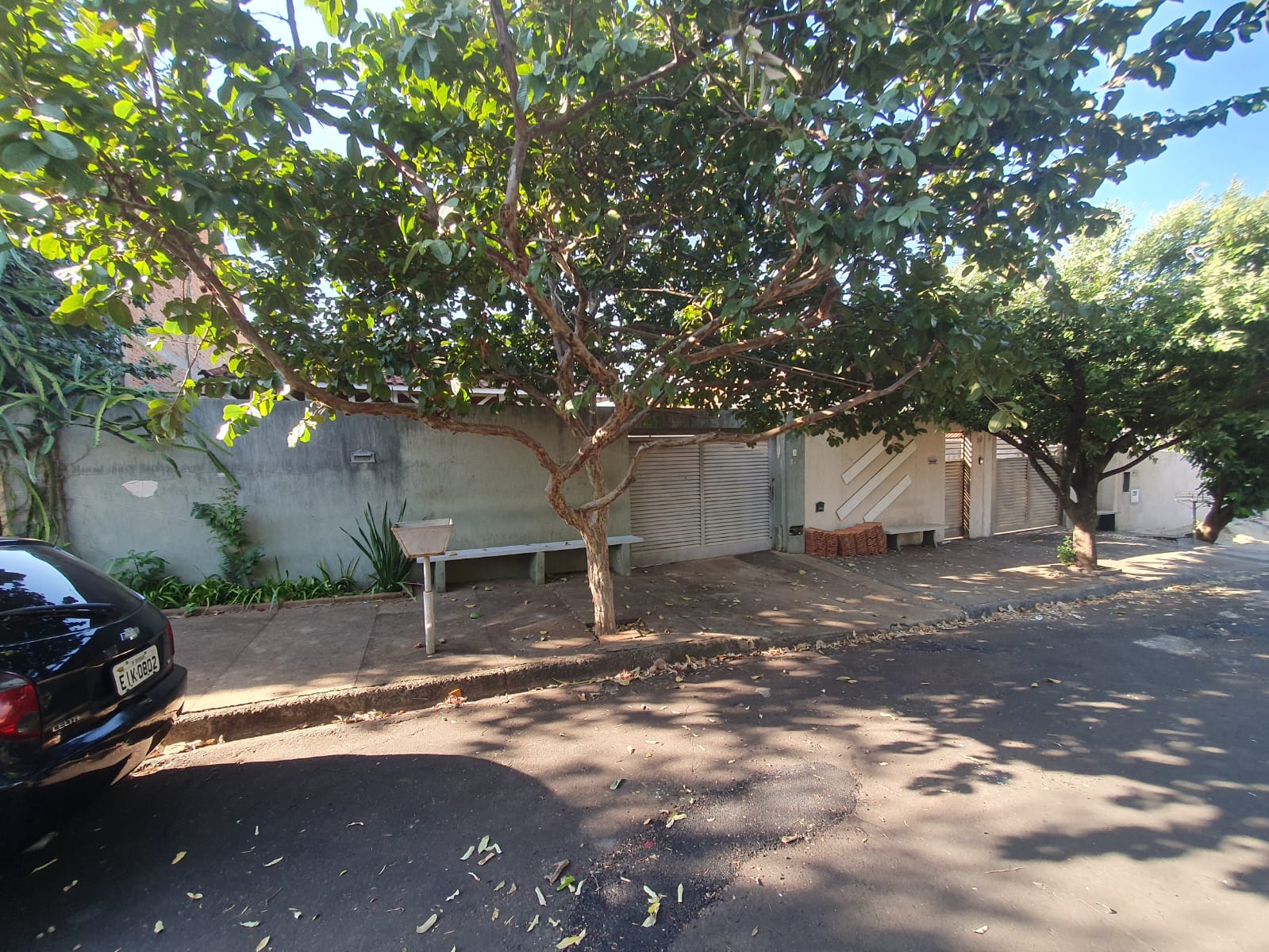 VENDE: CASA 03 DORMITÓRIOS - MOZART - BRODOWSKI-SP.