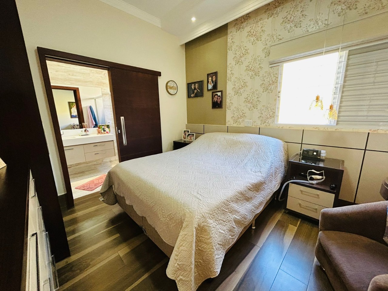 VENDE: CASA 03 DORMITÓRIOS - OFURÔ - CENTRO - BRODOWSKI-SP.
