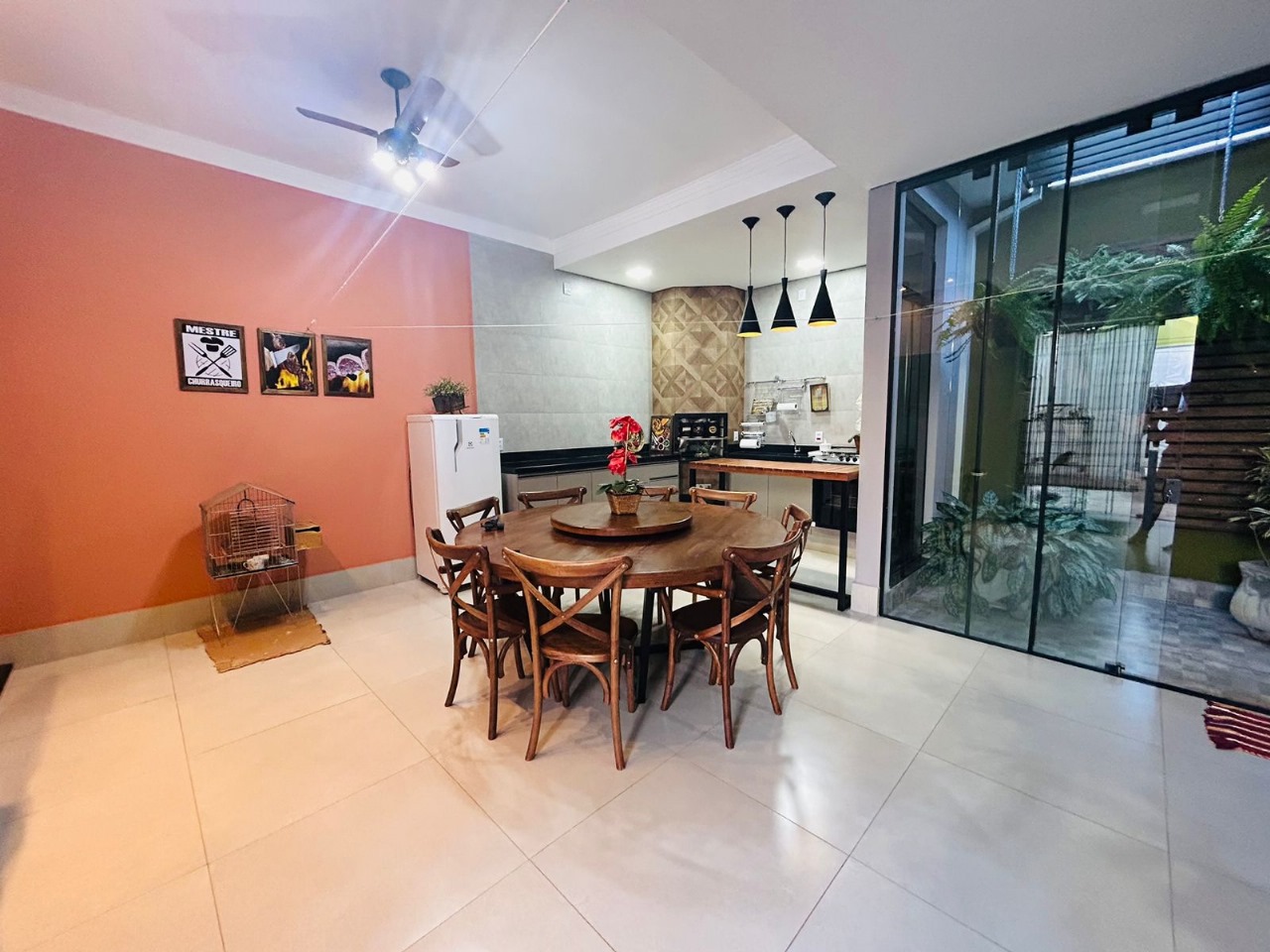 VENDE: CASA 03 DORMITÓRIOS - OFURÔ - CENTRO - BRODOWSKI-SP.