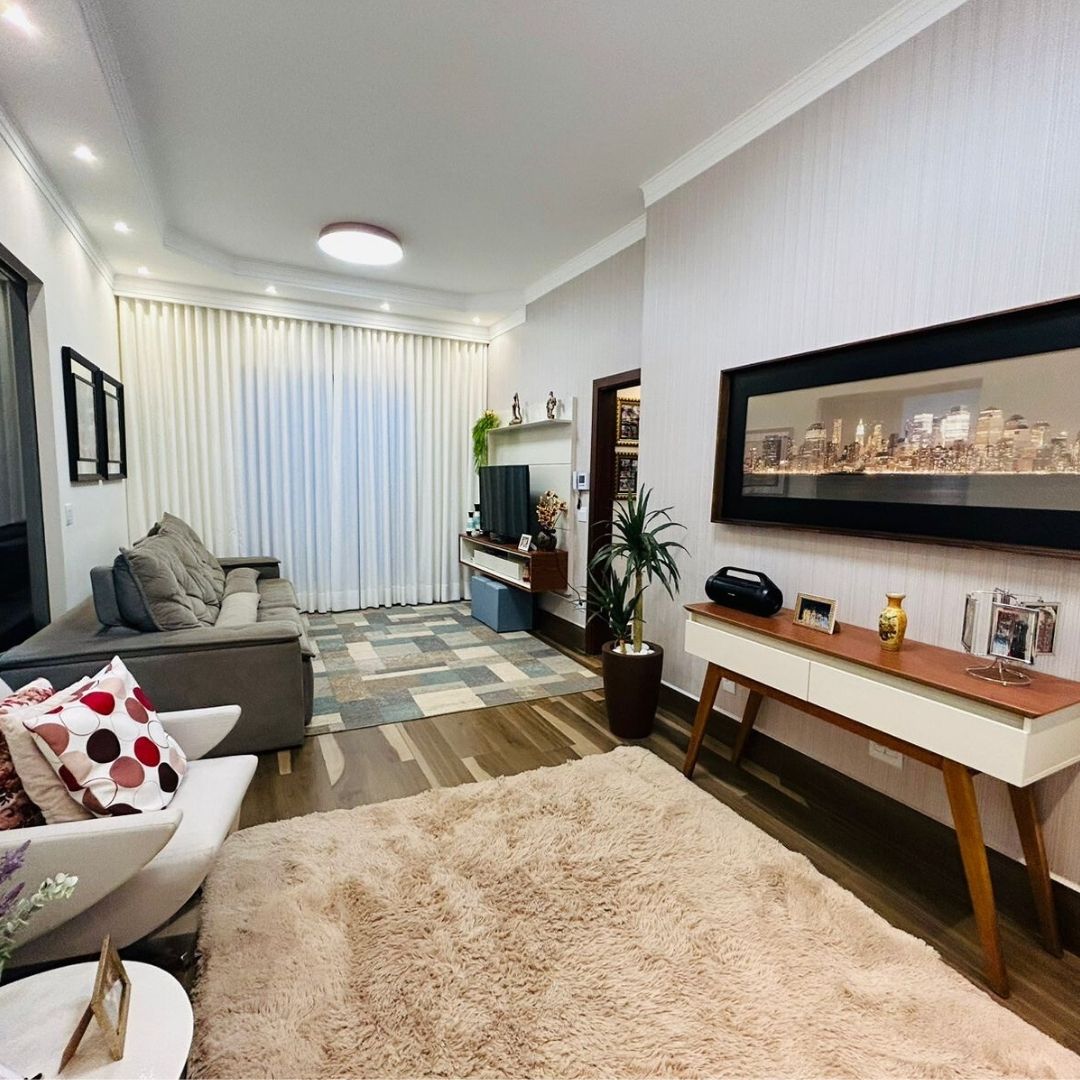 VENDE: CASA 03 DORMITÓRIOS - OFURÔ - CENTRO - BRODOWSKI-SP.