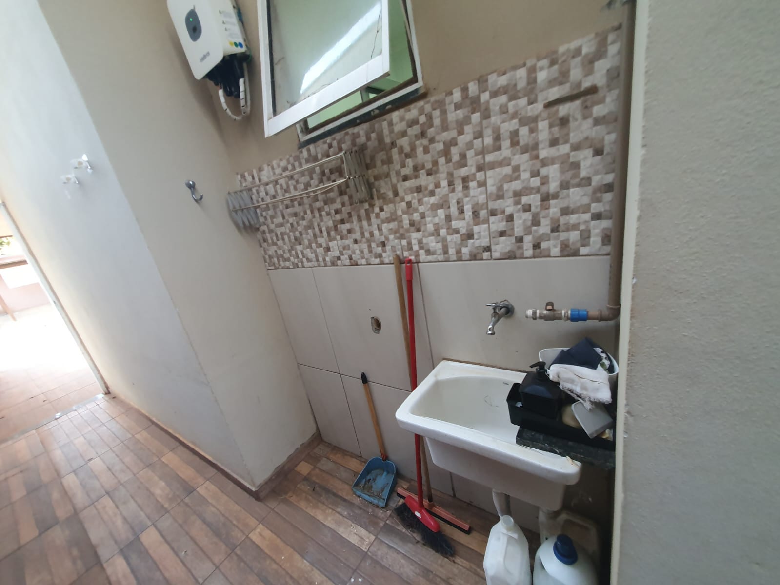 VENDE: CASA 02 DORMITÓRIOS - CONDOMINIO MARIA DO CARMO MACIEL - BRODOWSKI-SP