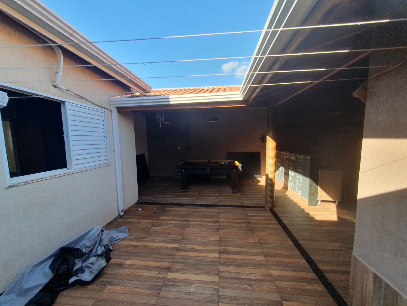 VENDE: CASA 02 DORMITÓRIOS - CONDOMINIO MARIA DO CARMO MACIEL - BRODOWSKI-SP
