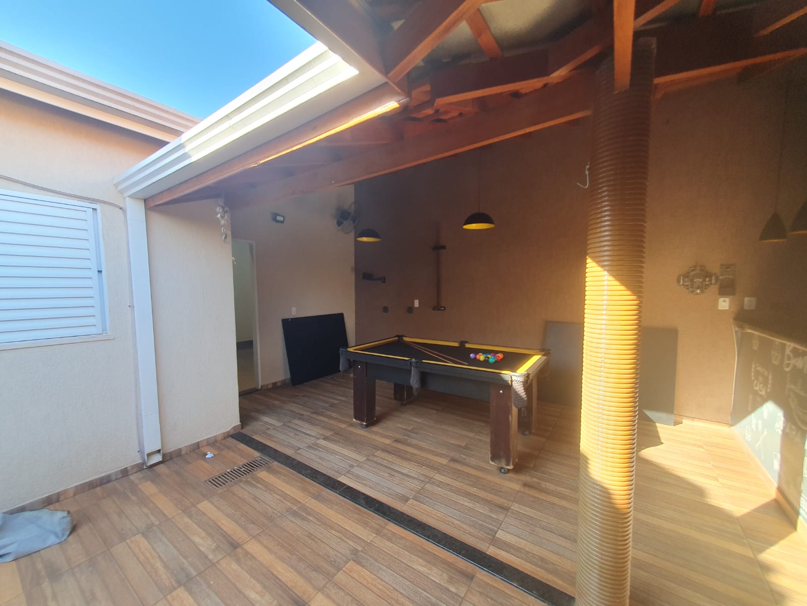 VENDE: CASA 02 DORMITÓRIOS - CONDOMINIO MARIA DO CARMO MACIEL - BRODOWSKI-SP