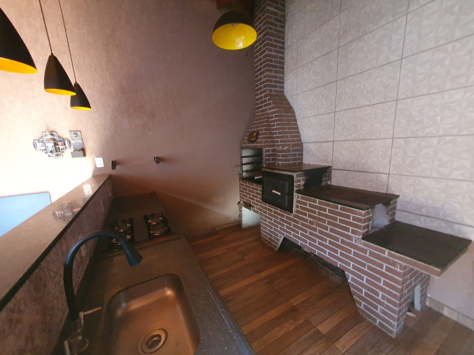 VENDE: CASA 02 DORMITÓRIOS - CONDOMINIO MARIA DO CARMO MACIEL - BRODOWSKI-SP