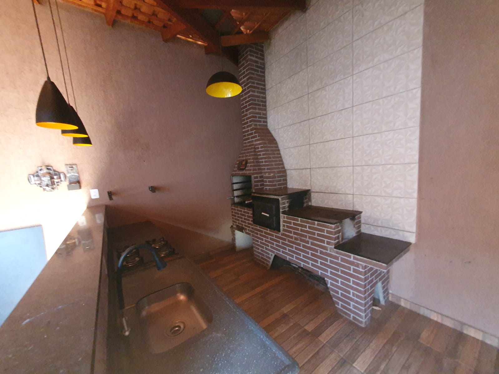 VENDE: CASA 02 DORMITÓRIOS - CONDOMINIO MARIA DO CARMO MACIEL - BRODOWSKI-SP