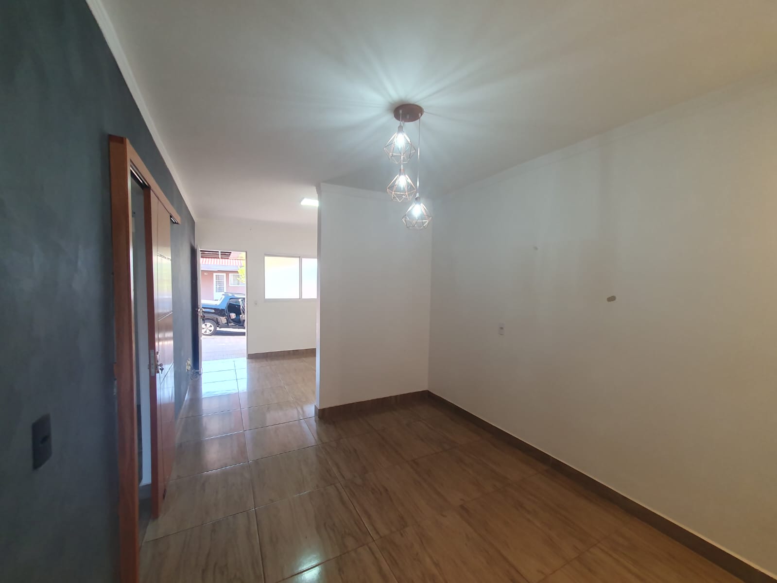 VENDE: CASA 02 DORMITÓRIOS - CONDOMINIO MARIA DO CARMO MACIEL - BRODOWSKI-SP