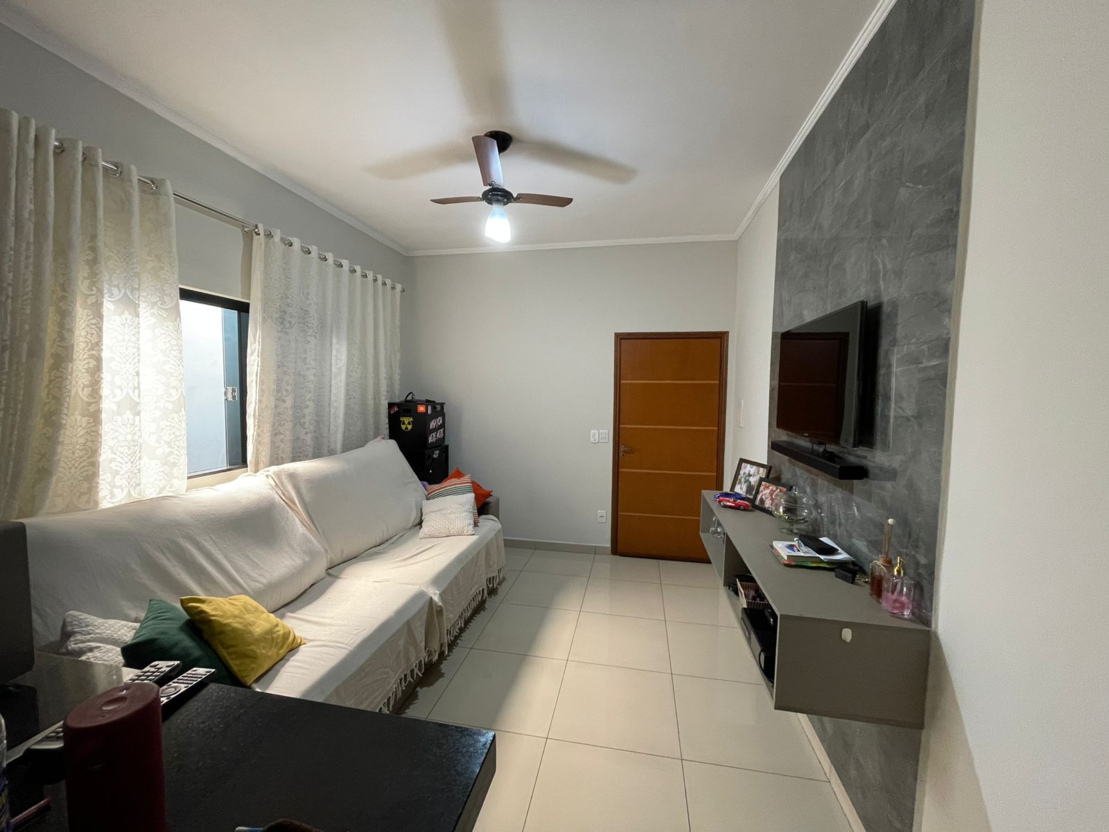 VENDE: CASA 02 DORMITÓRIOS  - RESIDENCIAL BOM JARDIM - BRODOWSKI-SP.