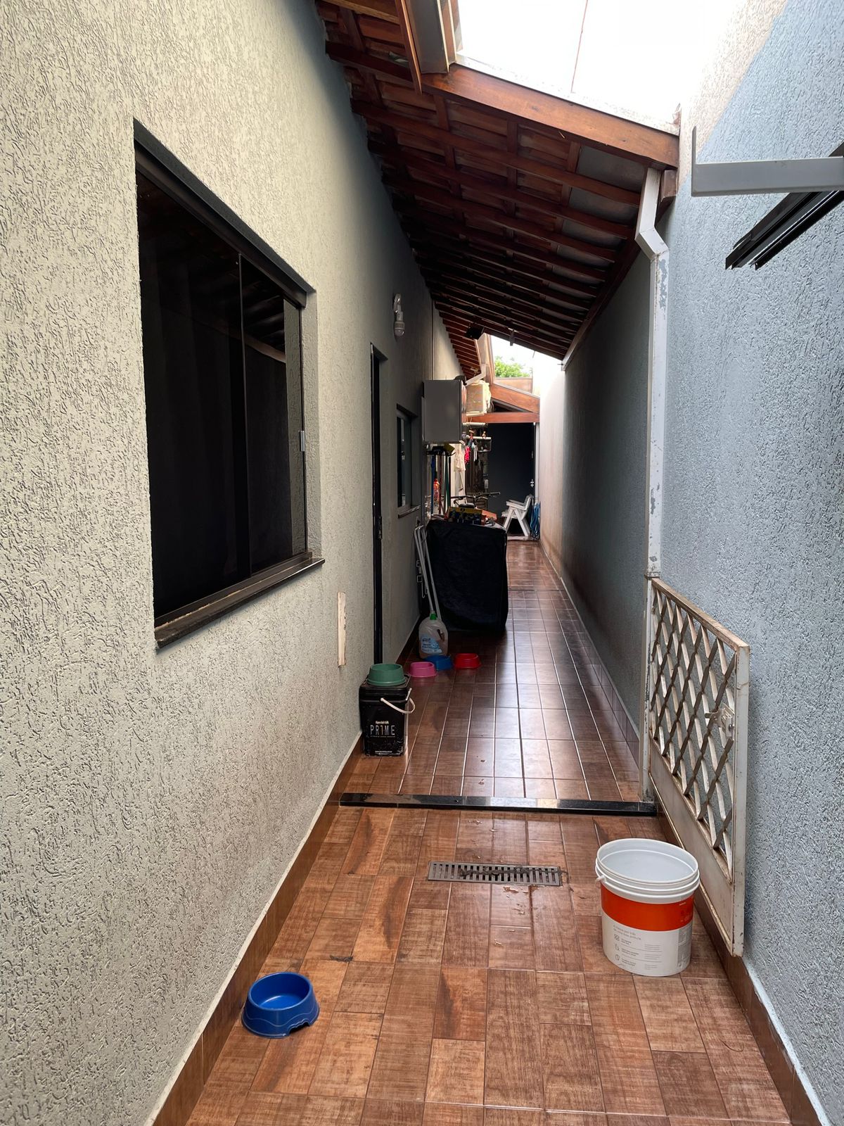 VENDE: CASA 02 DORMITÓRIOS  - RESIDENCIAL BOM JARDIM - BRODOWSKI-SP.