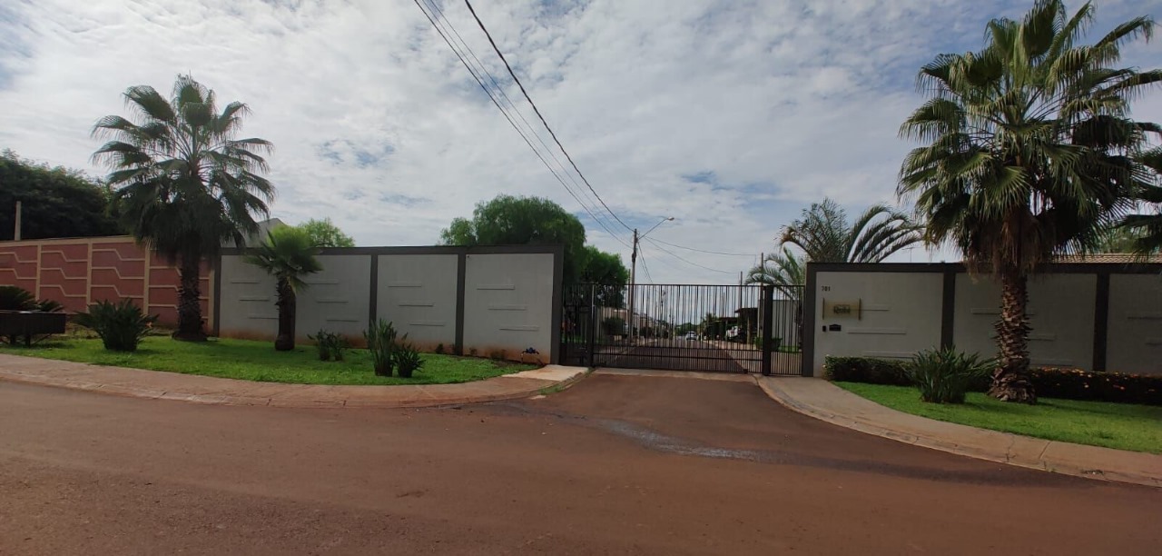 VENDE - CASA CONDOMÍNIO RUBI - 3 DORMITÓRIOS - EM BRODOWSKI-SP. brodosqui